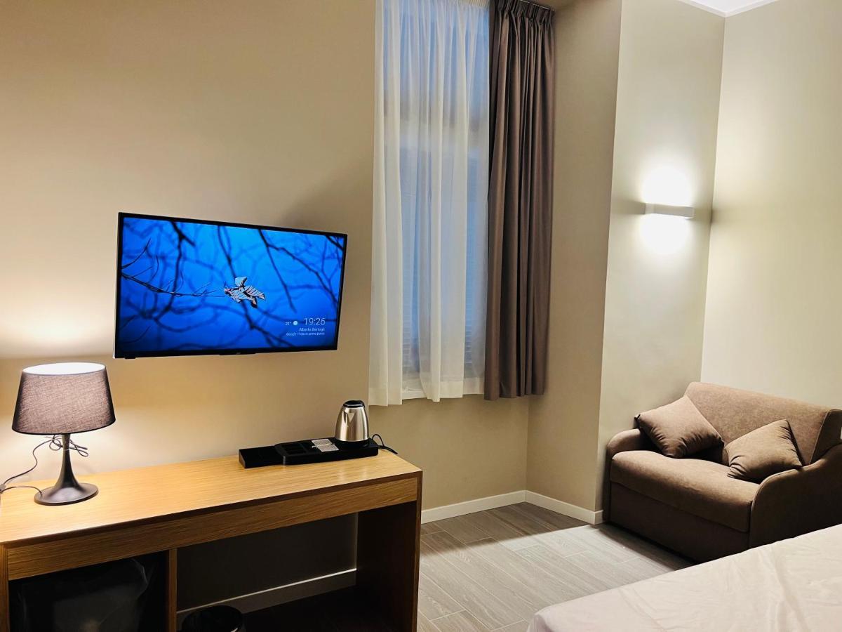 Residenza 62 Hotel โรม ภายนอก รูปภาพ