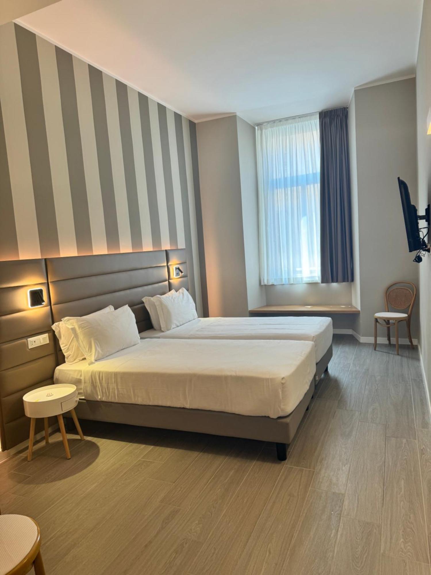 Residenza 62 Hotel โรม ภายนอก รูปภาพ